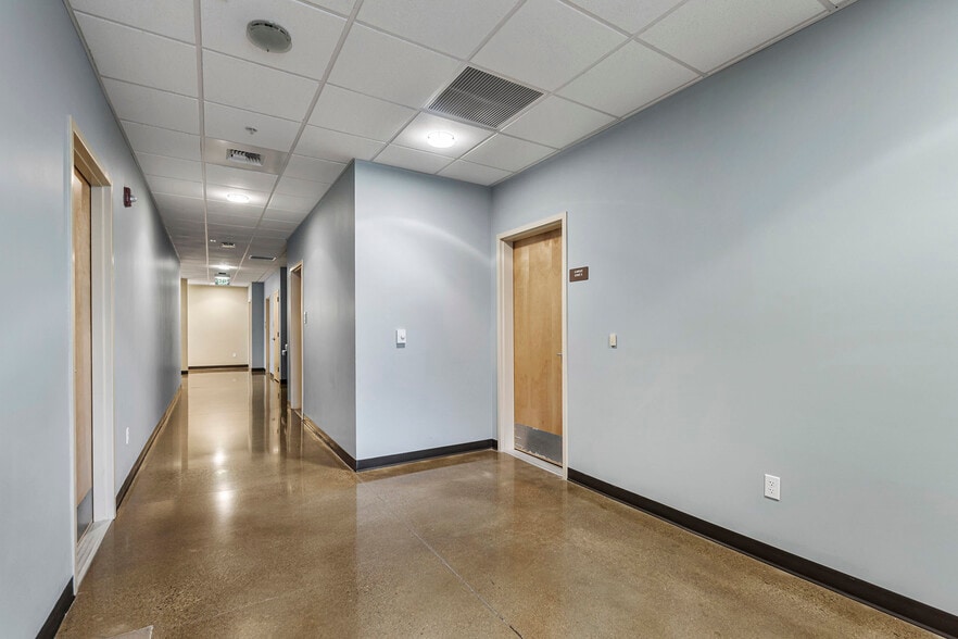 More Photos Of 8382 N Wayne Dr, Hayden Medical For Sale