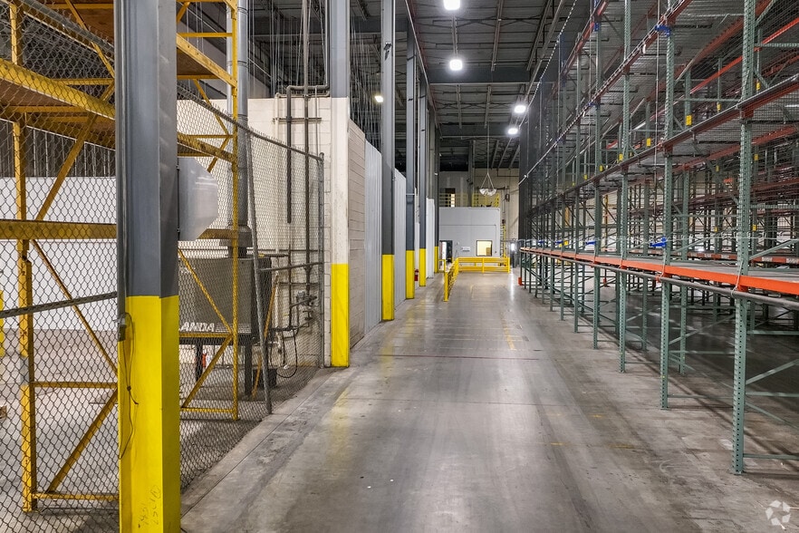 More Photos Of 4676 Erie Ave SW, Navarre Distribution For Sale