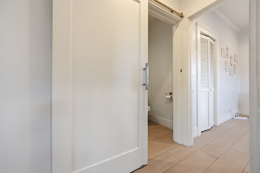 More Photos Of 325 E 14th St, Long Beach Apartments For Sale