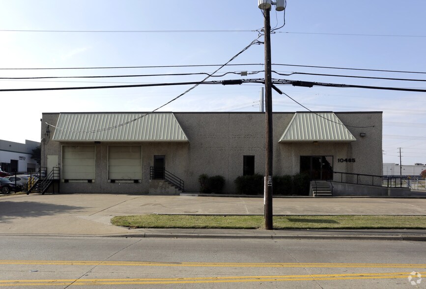 More Photos Of 10465 Shady Trl, Dallas Flex For Sale