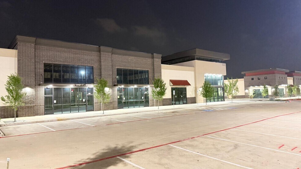 More Photos Of 10040 Coit Rd, Frisco Storefront Retail Office For Lease