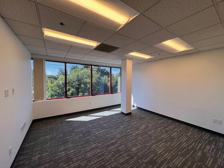 More Photos Of 1701 Novato Blvd, Novato Office For Lease