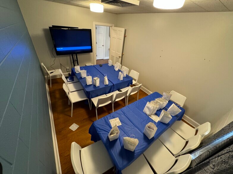 More Photos Of 2340 Rossville Blvd, Chattanooga Religious Facility For Lease