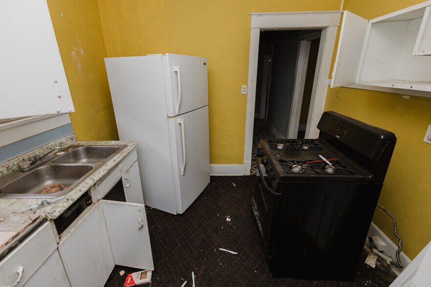 More Photos Of 123 E Madison Ave, Arkansas City Apartments For Sale