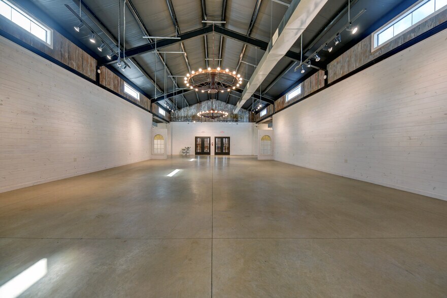 More Photos Of 2260 Texas 237, Round Top Warehouse For Lease