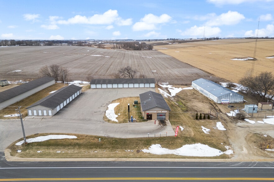 More Photos Of 1275 Margaret st, Markesan Storefront For Sale