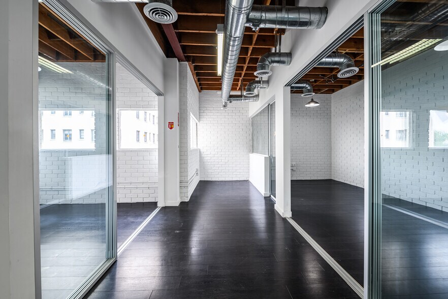 More Photos Of 6515 W Sunset Blvd, Hollywood Loft Creative Space For Lease