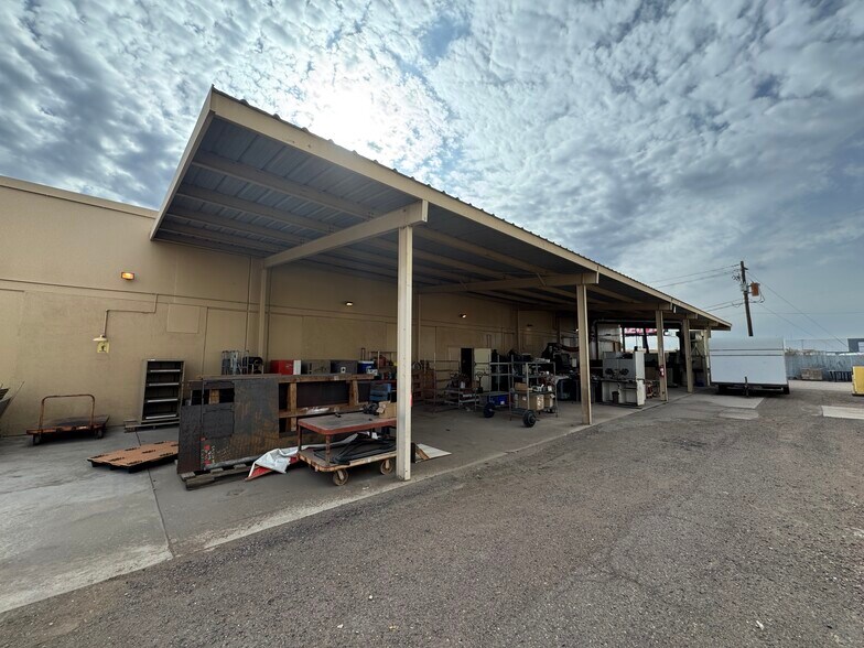 More Photos Of 5650 W Buckeye Rd, Phoenix Warehouse For Sale