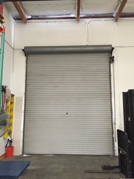 More Photos Of 1645-1673 Donlon St, Ventura Manufacturing For Lease