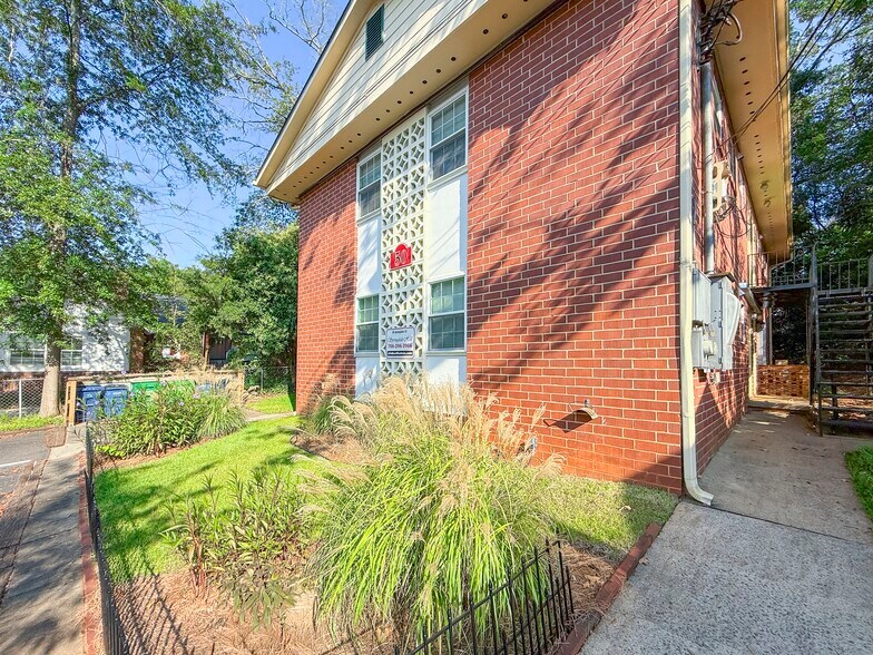 More Photos Of 50 Springdale St, Athens Multifamily For Sale