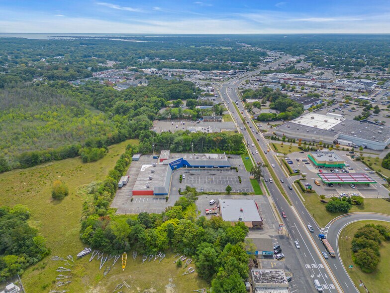 More Photos Of 781 Brick Blvd, Brick General Retail For Lease