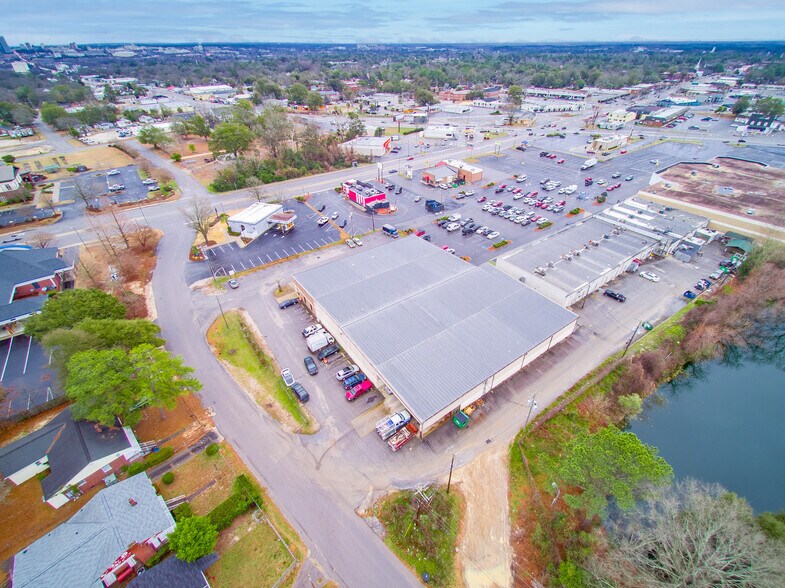 More Photos Of 111 N 12th St, West Columbia General Retail For Sale