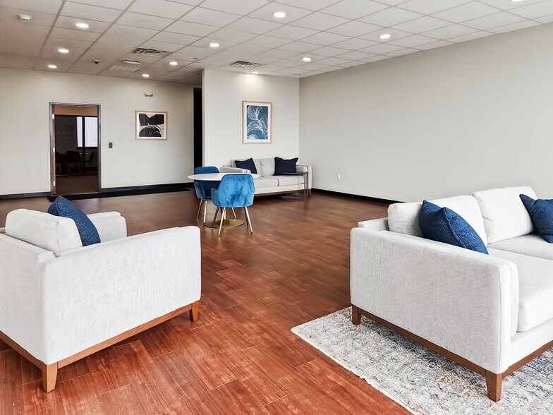 More Photos Of 13701 Woodway Dr, Woodway Coworking Space