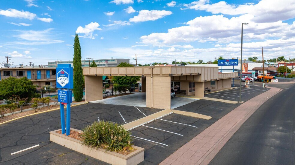 More Photos Of 150 N Lake Powell Blvd, Page Hotel For Sale