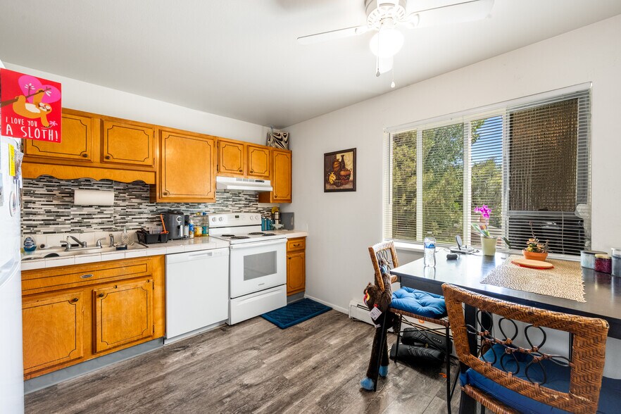 More Photos Of 2575 E Uintah St, Colorado Springs Apartments For Sale