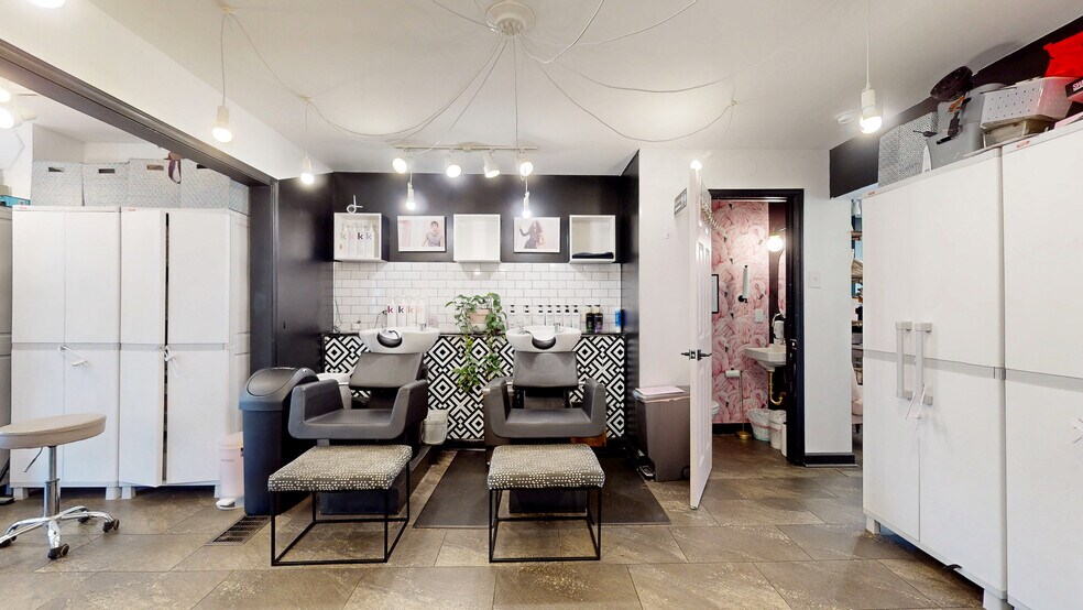 More Photos Of 143 Chenoweth Ln, Louisville Freestanding For Lease