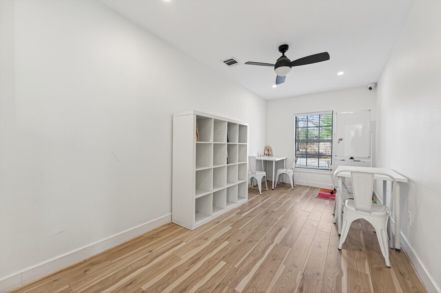 More Photos Of 8911 West Ln, Magnolia Office For Sale