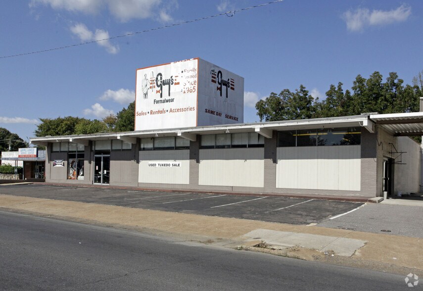 Primary Photo Of 3574-3580 Park Ave, Memphis Freestanding For Lease