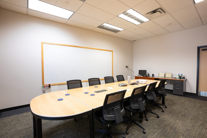 More Photos Of 10330 Hickman Mills Dr, Kansas City Office For Sale