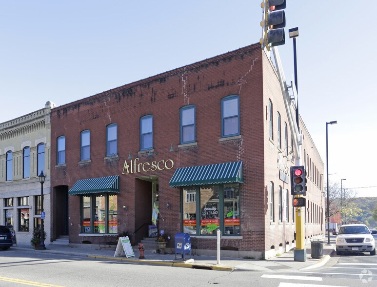 More Photos Of 321 S Main St S, Stillwater Storefront Retail Office For Lease