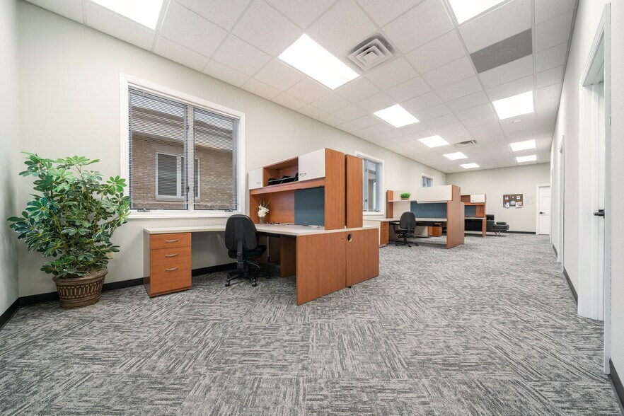 More Photos Of W6180 Aerotech Dr, Appleton Office For Lease