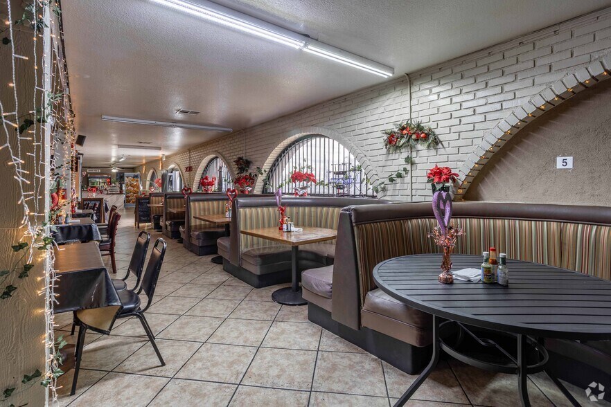 More Photos Of 114 E 11th St, Perris Restaurant For Sale