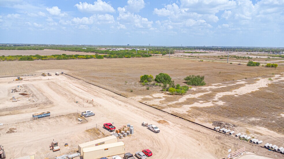 More Photos Of International Pkwy, McAllen Land For Sale