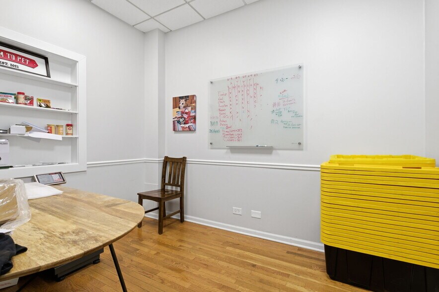 More Photos Of 4136 N Kedzie Ave, Chicago Medical For Sale