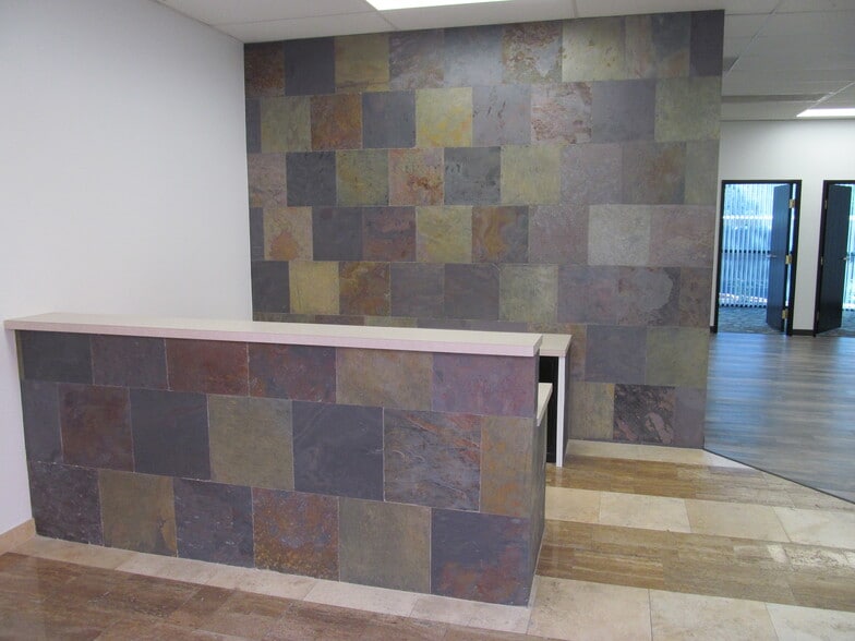 More Photos Of 5550 W Flamingo Rd, Las Vegas Office Residential For Lease