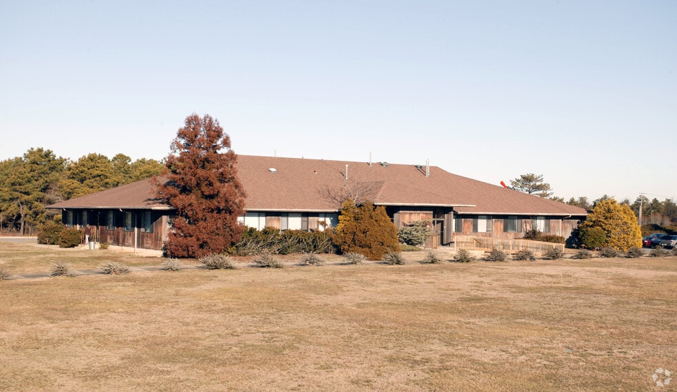 More Photos Of 5 Airport Rd, Lakewood Office For Lease