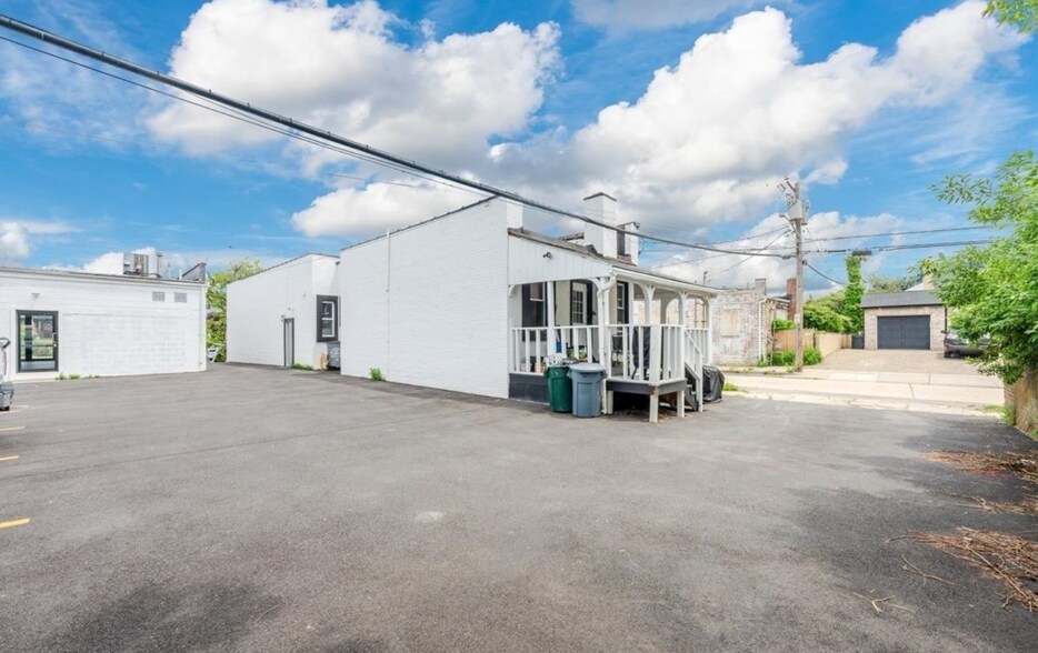 More Photos Of 2001 Park St, Atlantic Beach Storefront Retail Residential For Sale