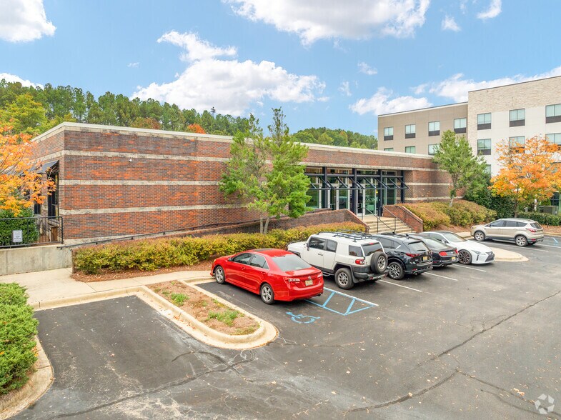 More Photos Of 324 Commons Dr, Birmingham Coworking Space
