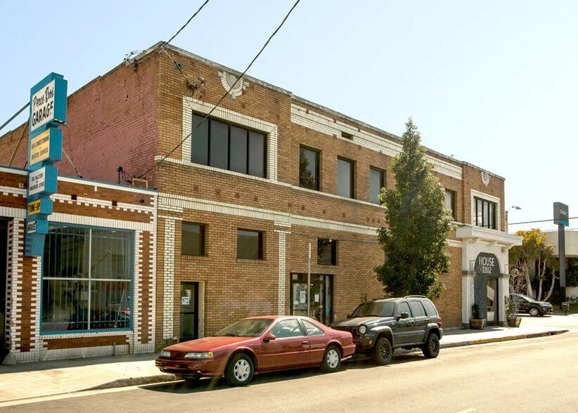 More Photos Of 1002-1008 S Pacific Ave, San Pedro Storefront Retail Office For Lease