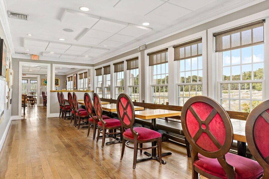 More Photos Of 115 Cow Hill Rd, Clinton Winery Vineyard For Sale