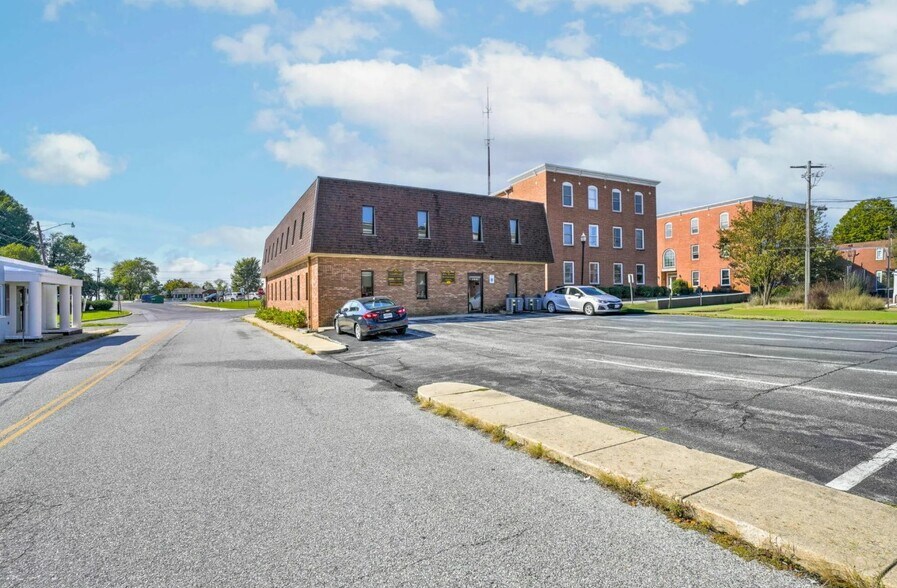 More Photos Of 41670 Courthouse Dr, Leonardtown Office For Sale