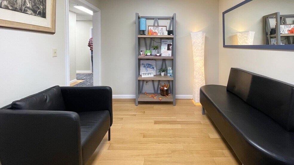 More Photos Of 14 Maple St, Terryville Office For Lease