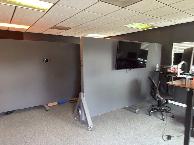 More Photos Of 17960 Toledo Blade Blvd, Port Charlotte Medical For Lease