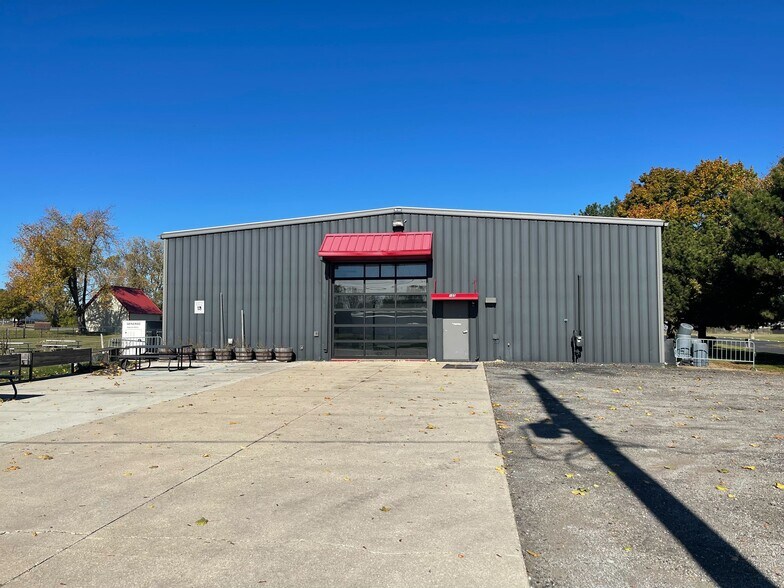 More Photos Of , Tecumseh General Retail For Sale