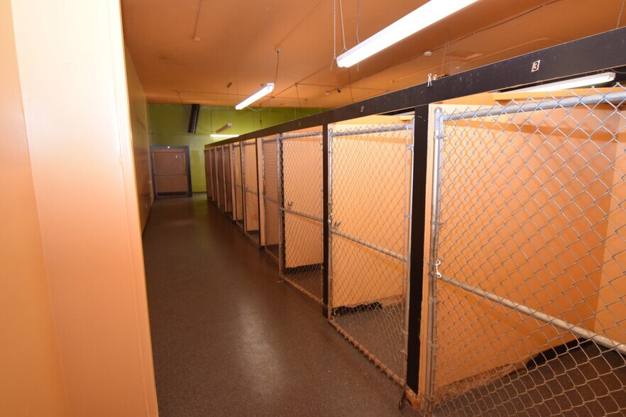 More Photos Of 836-838 Poplar Pl S, Seattle Manufacturing For Lease