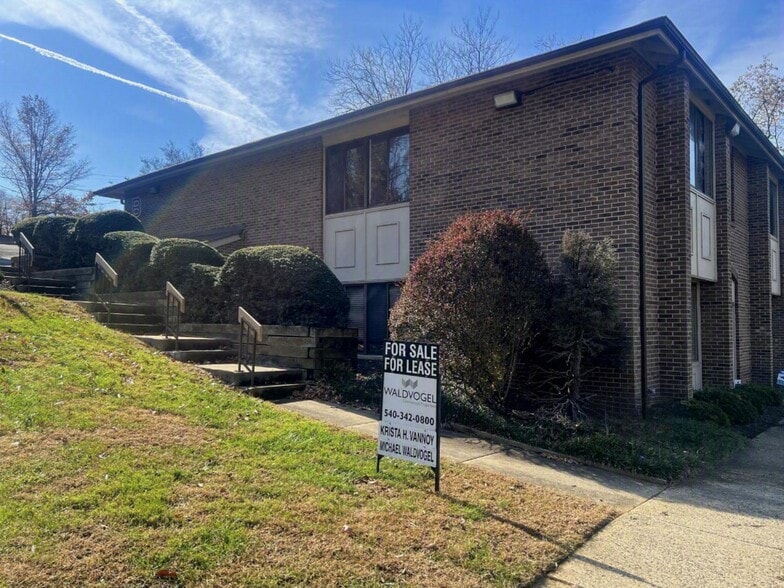 More Photos Of 2250 Murrell Rd, Lynchburg Office For Sale