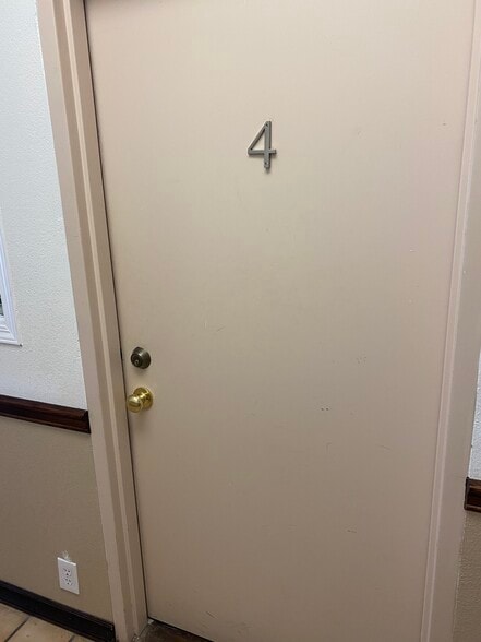 More Photos Of 112-114 S Catalina Ave, Redondo Beach Office For Lease