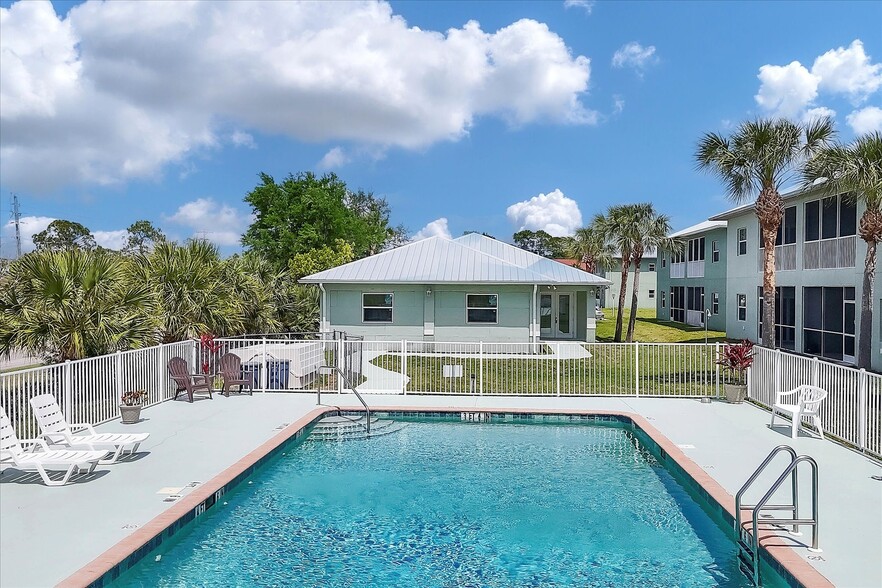 More Photos Of 4520 S Biscayne Dr, North Port Apartments For Sale