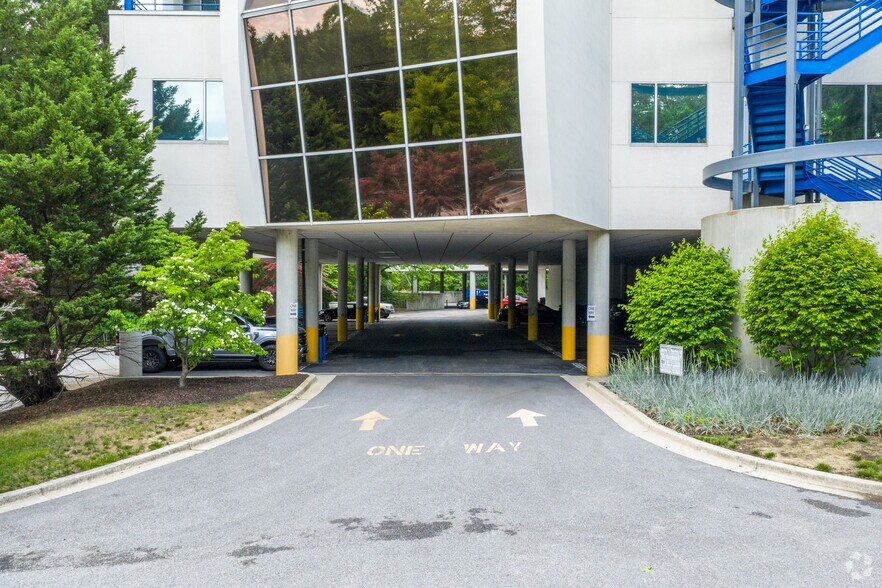 More Photos Of 201 Defense Hwy, Annapolis Office For Sale
