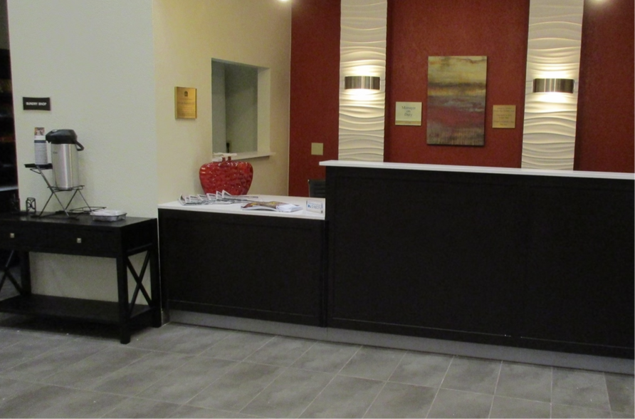 More Photos Of 802 N Main St, Fairview Hotel For Sale