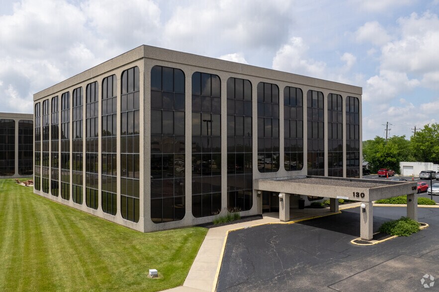 More Photos Of 110 Boggs Ln, Cincinnati Unknown For Lease