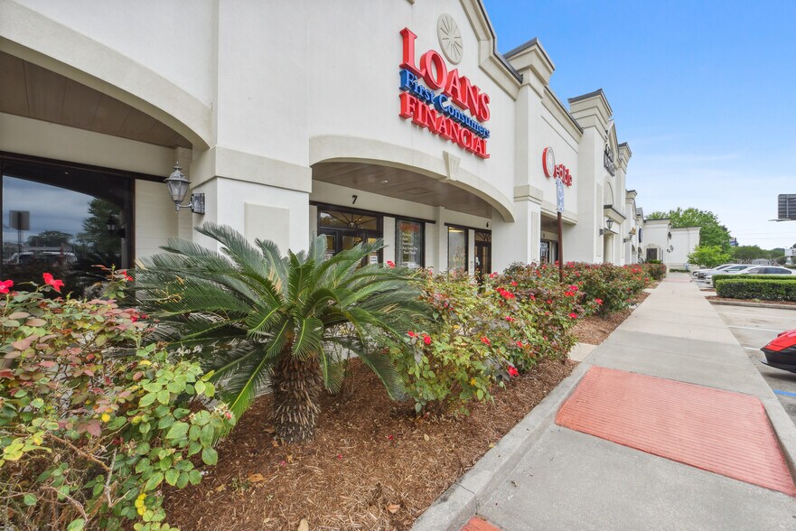 More Photos Of 2800 W Pinhook Rd, Lafayette Unknown For Lease