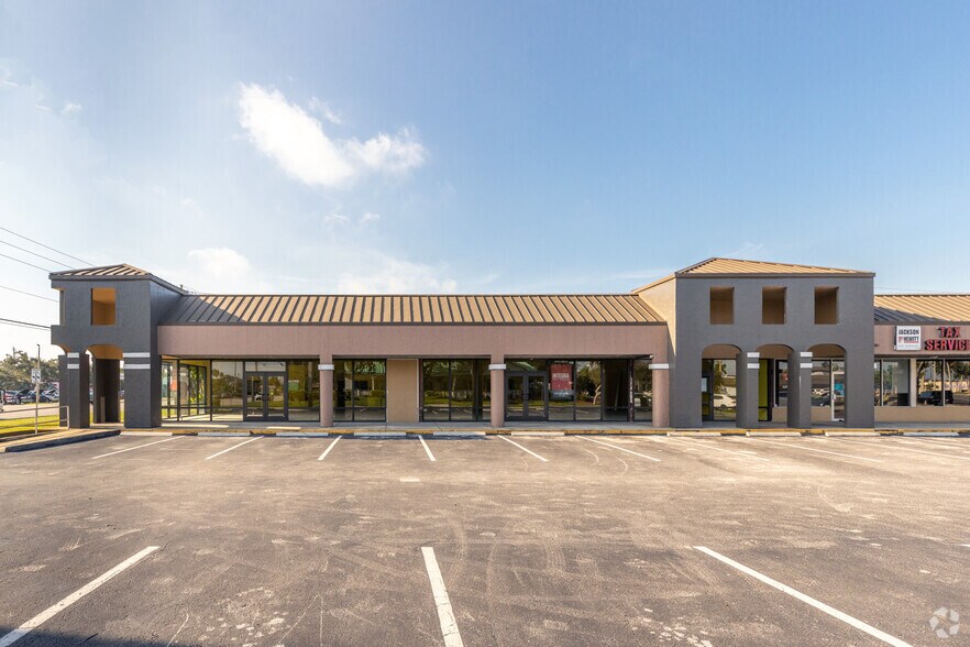 More Photos Of 929 15th Pl, Vero Beach Unknown For Lease