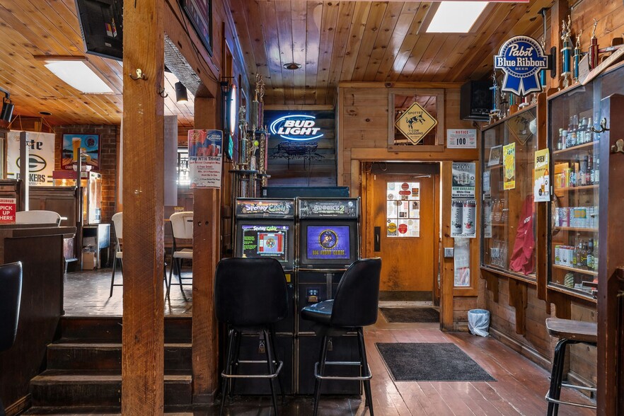 More Photos Of 217 E College Ave, Appleton Restaurant For Sale