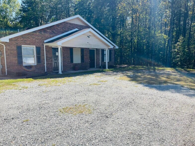 More Photos Of 301 W Main St, Stoneville Office For Sale