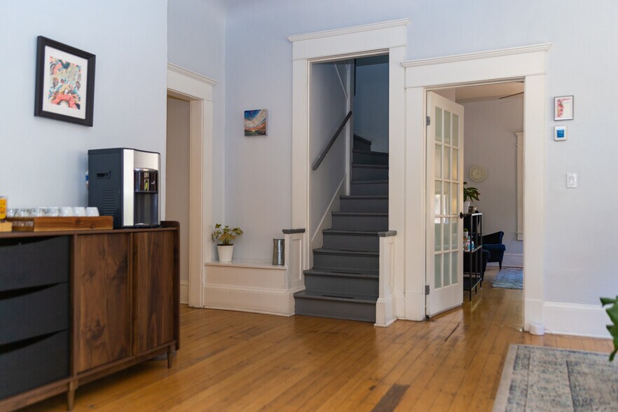 More Photos Of 531 E Lynwood St, Phoenix Office Residential For Sale